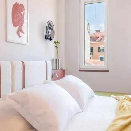 Centre Design Apartment Split