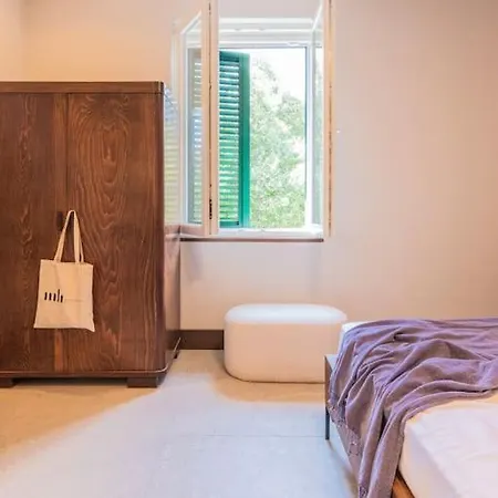 Centre Design Apartment Split