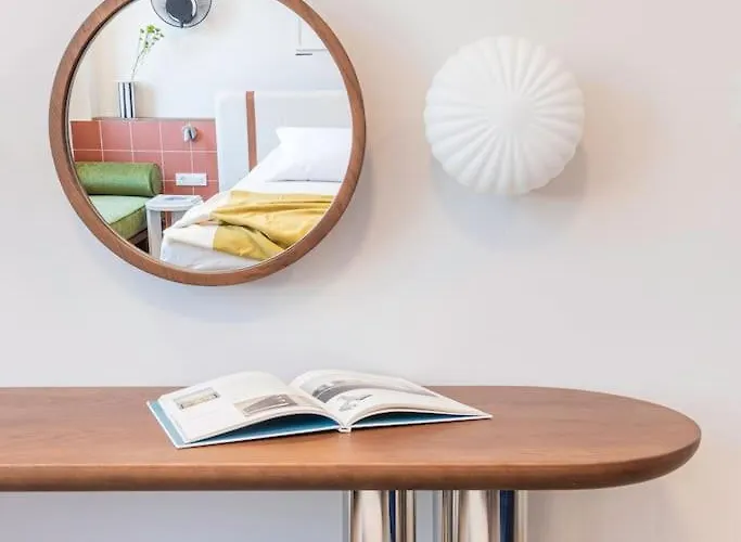 Apartment Centre Design Split