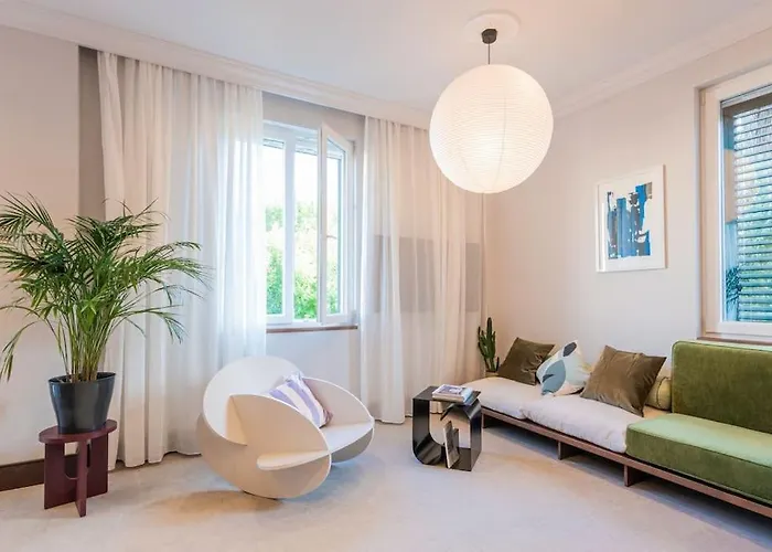 Centre Design Apartment